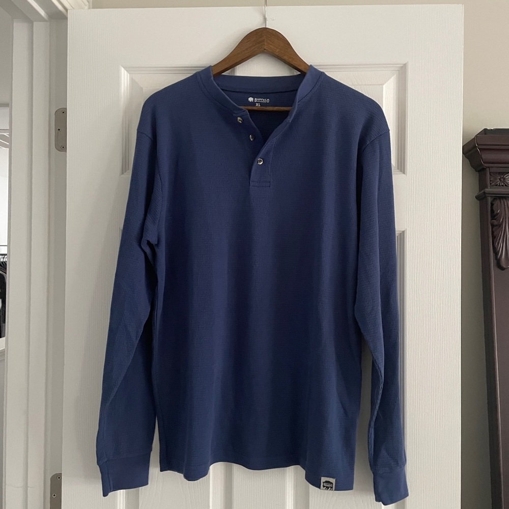 Buffalo outdoors navy shirt